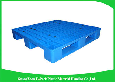 100% Virgin HDPE Plastik Euro Pallet Berventilasi Stackable Untuk Industri Makanan