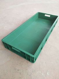 Euro Virgin Polyethylene Stacking Box 900 * 400 * 120 mm Memperkuat Di Dalam Untuk Penyimpanan Pembagi Pemuatan Yang Stabil