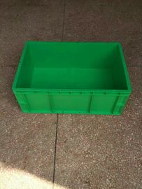 Virgin Polyethylene Green Stackable Wadah Penyimpanan Plastik 600 * 400 * 230mm Ukuran Standar Konveyor Dan Sistem Penyortiran