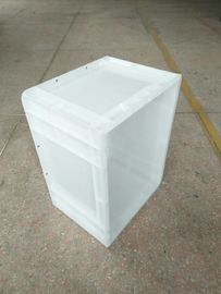 Kapasitas Pemuatan 15kg Virgin Polyethylene Euro Containers 400 * 300 mm Conveyor Light Storage