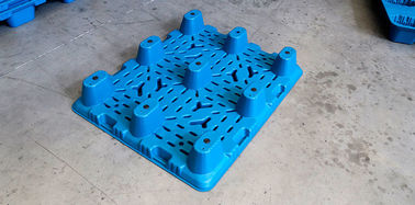 Palet Plastik SGS Blow Moulding Nyaman Tahan Lama 1000 * 800 mm Palet Lebih Ringan