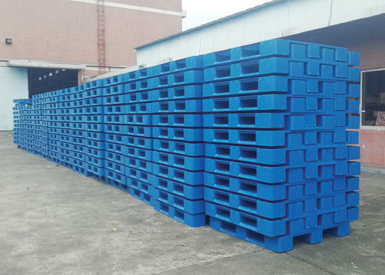 Palet Plastik Tugas Berat HDPE 6T Kustom Forklift 4 Arah