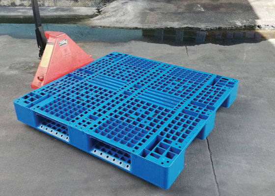 2000kg Palet Plastik Tugas Berat 8pcs Steel Reinforcing Inside